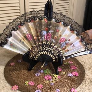 COPY - VTG Ladies Black Lace Fan Excellent Condition